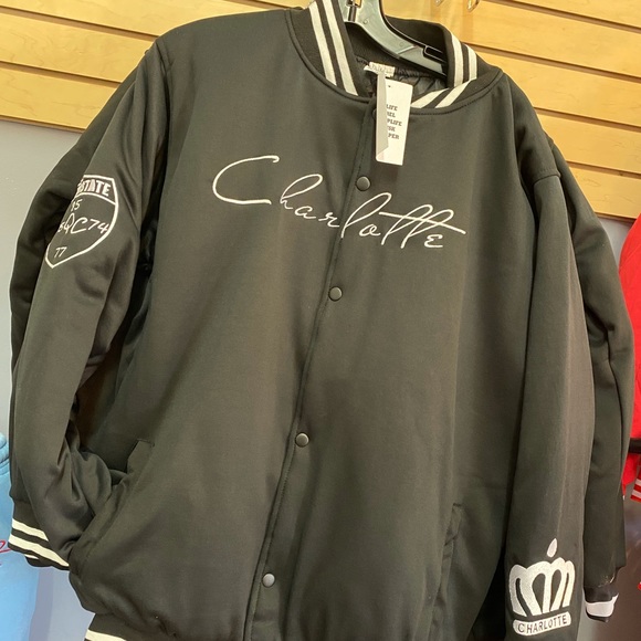 Tha 4 Bombers - Picture 5 of 10